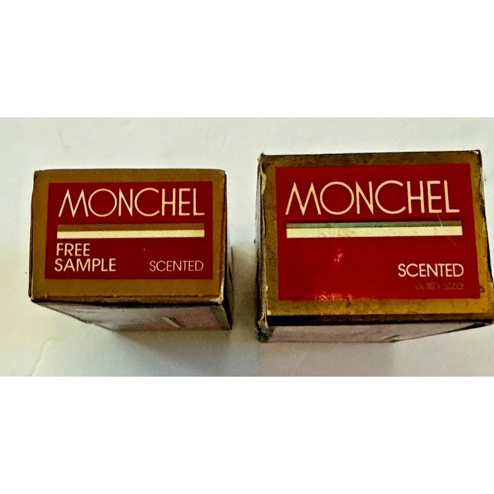 Monchel two sizes